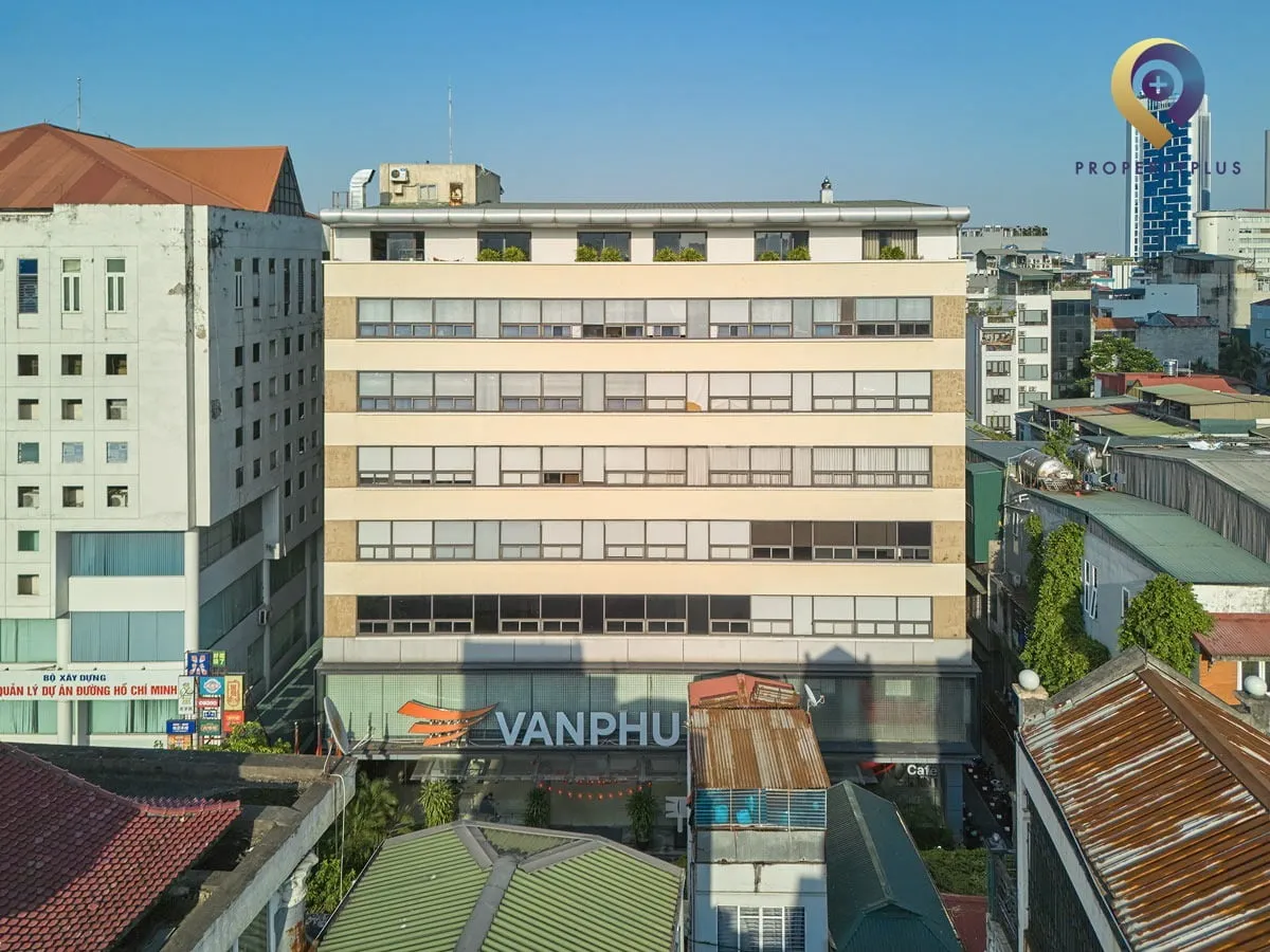 Toàn cảnh tòa nhà Văn Phú Invest nhìn từ trên cao, nổi bật thương hiệu Property Plus